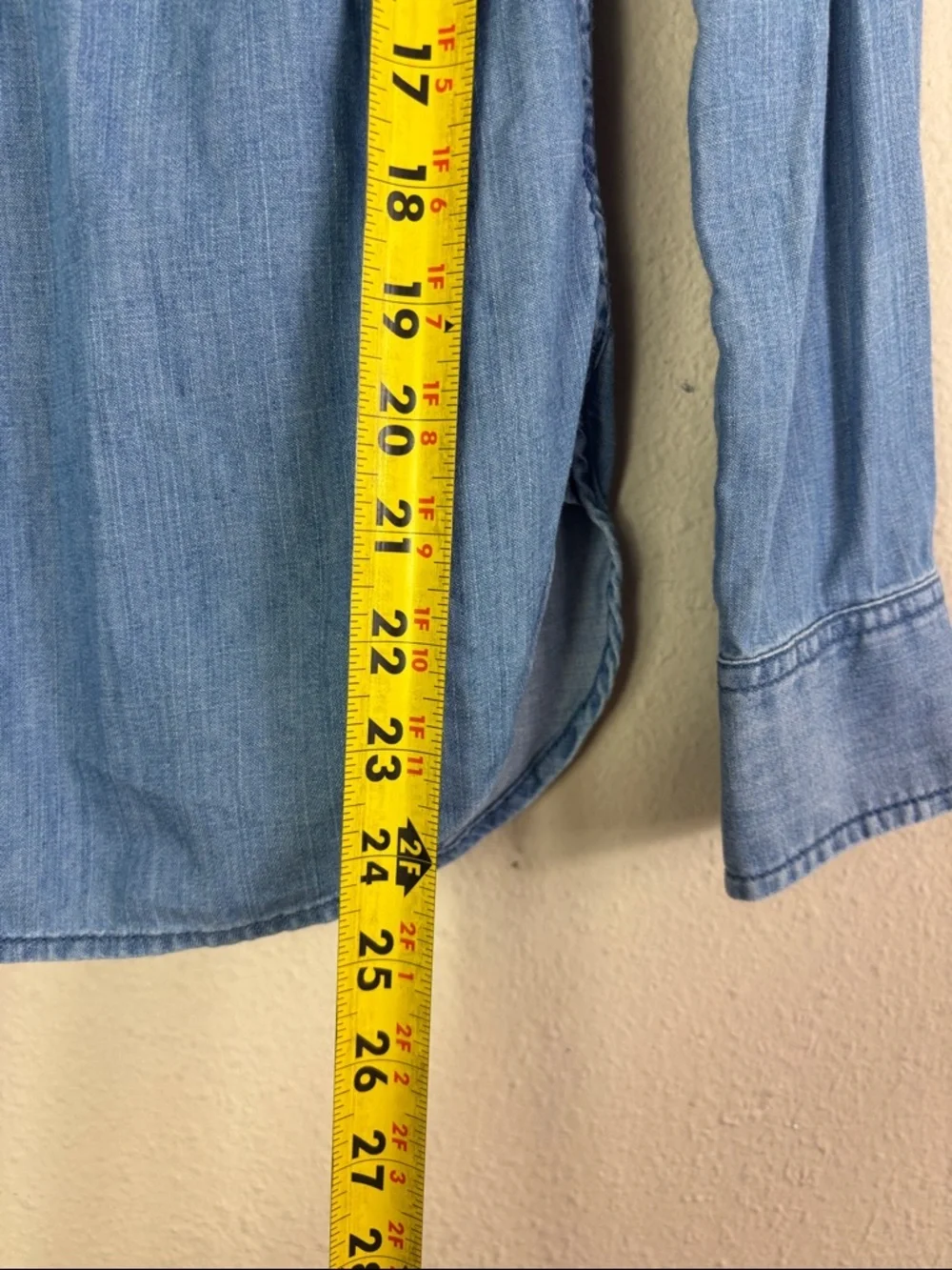 J. Crew Denim Button Down Shirt Long Sleeve 100% cotton size 00